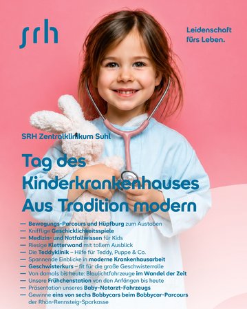 Ein Mädchen hält ein Stofftier und ein Stethoskop, umgeben von Informationen über den Tag des Kinderkrankenhauses im SRH Zentralklinikum Suhl.